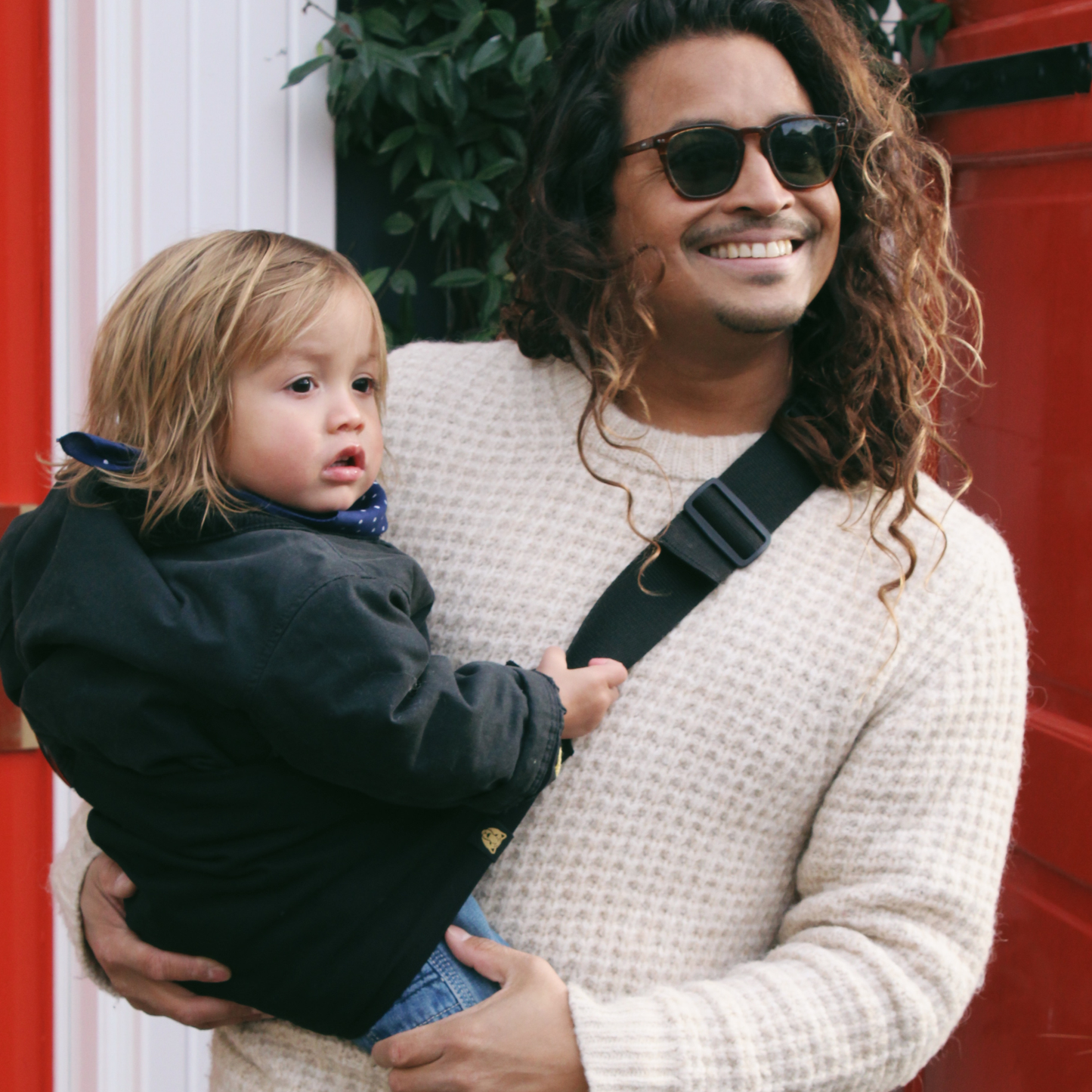 Wildride Toddler Carrier Black