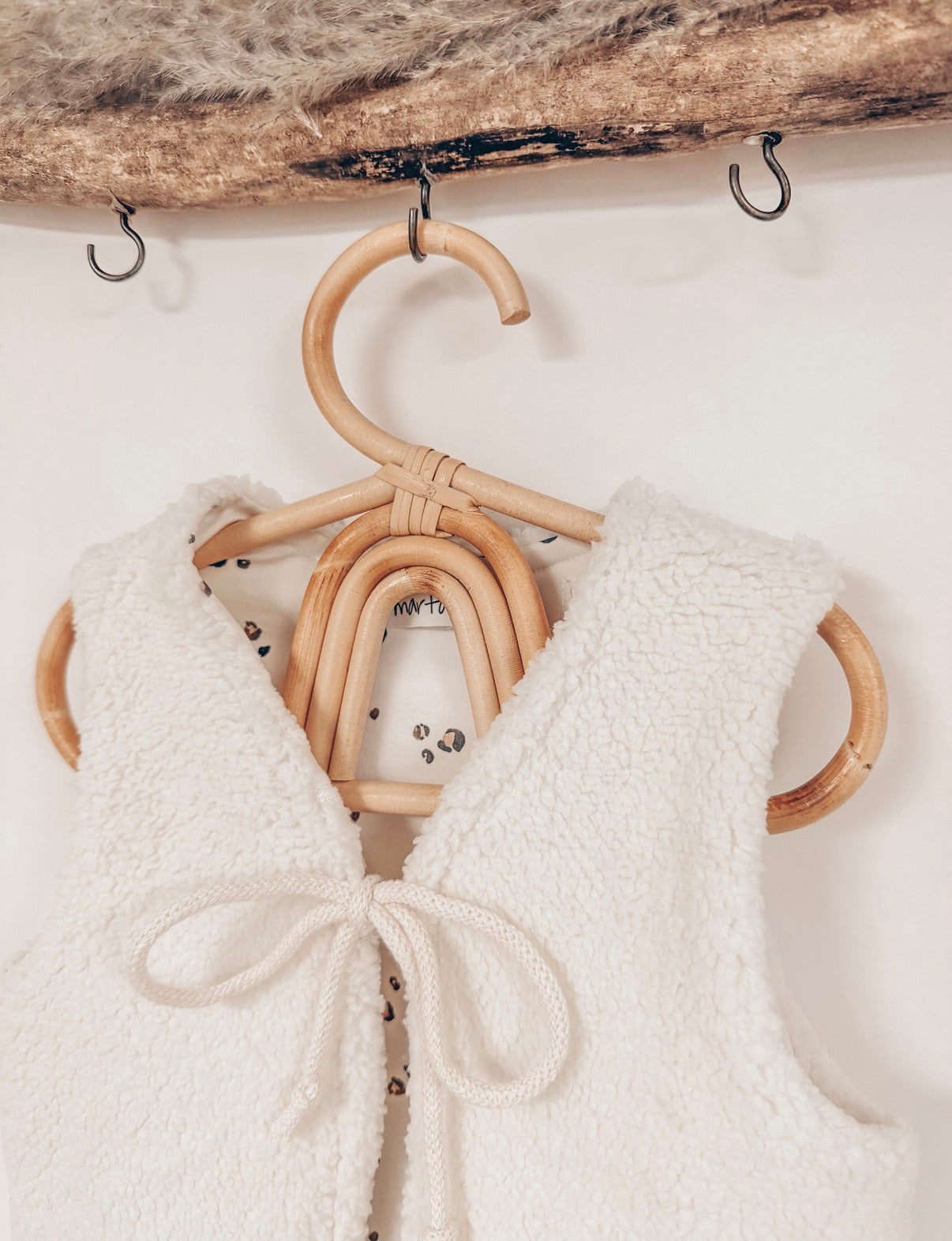 Teddy Weste Cream Leo