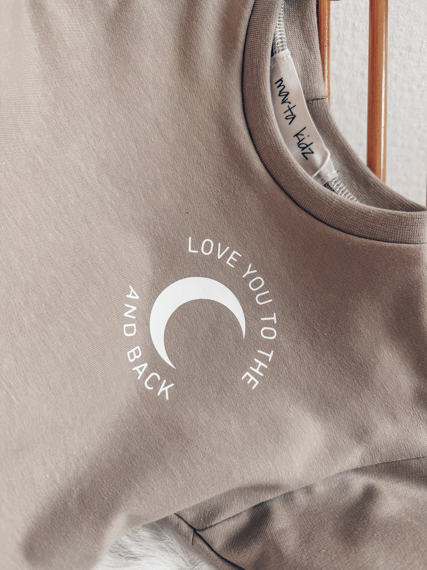 Sweater Love you to the Moon