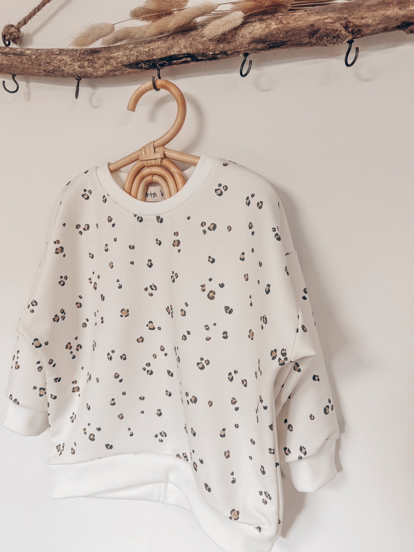 Oversize Sweater Leo Love