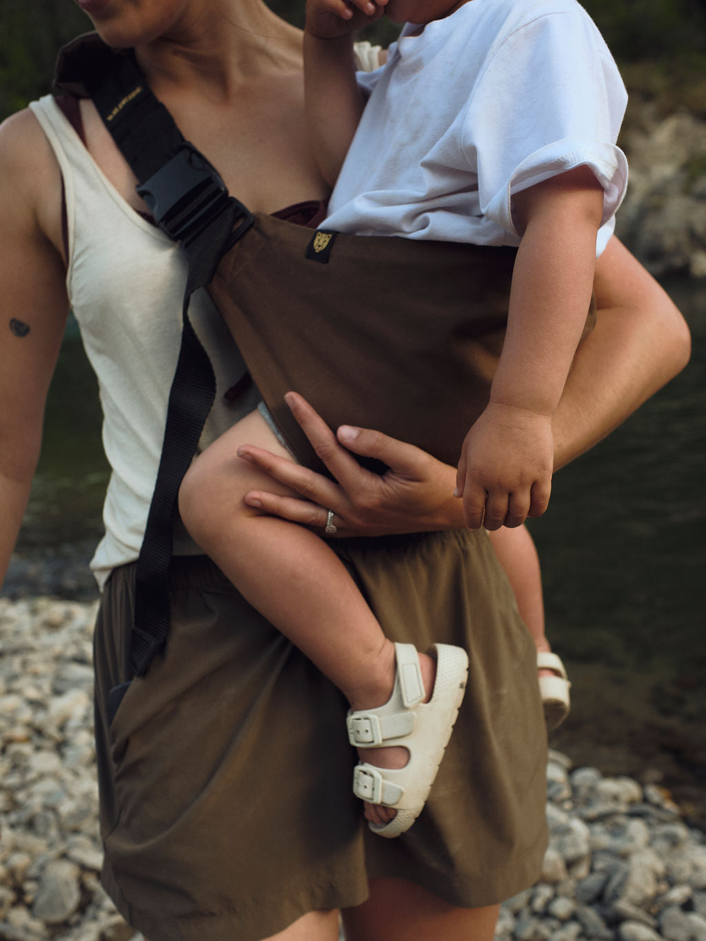 Wildride Toddler Carrier Coffee